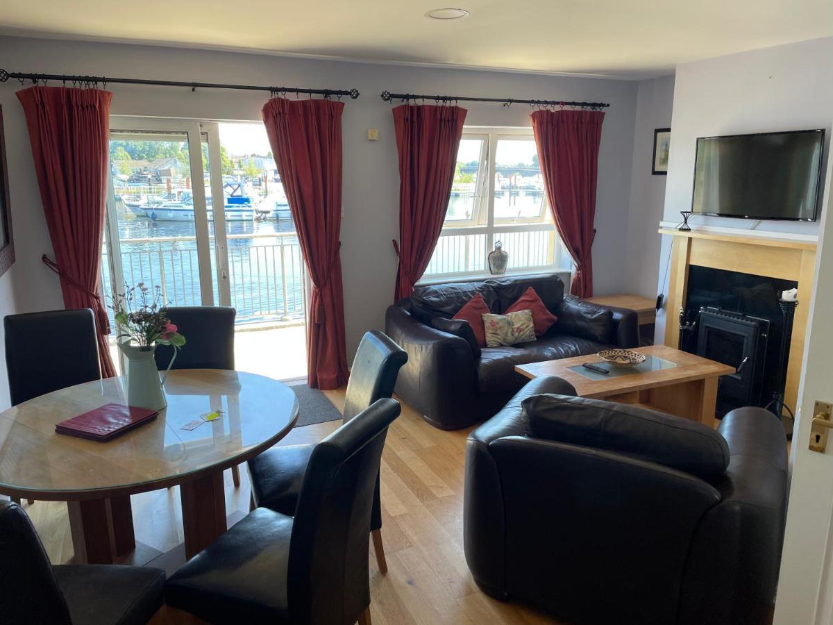 Five Bedroom Waterfront House Carrick on Shannon 外观 照片